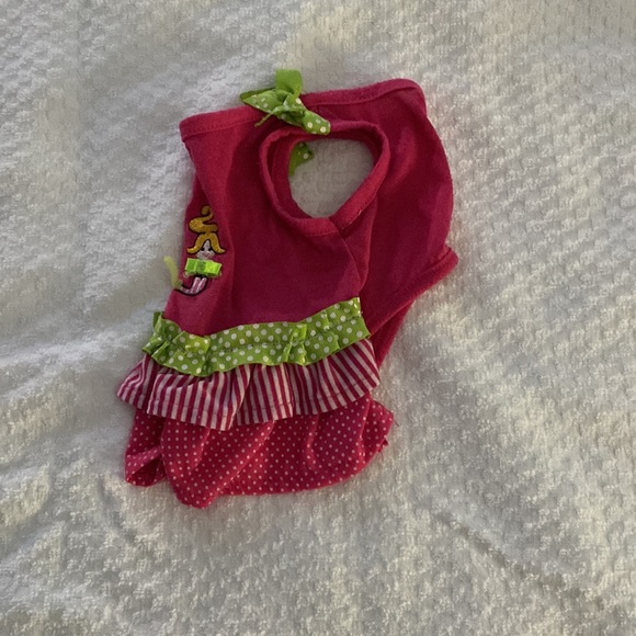 Pink - Picture 3 of 4